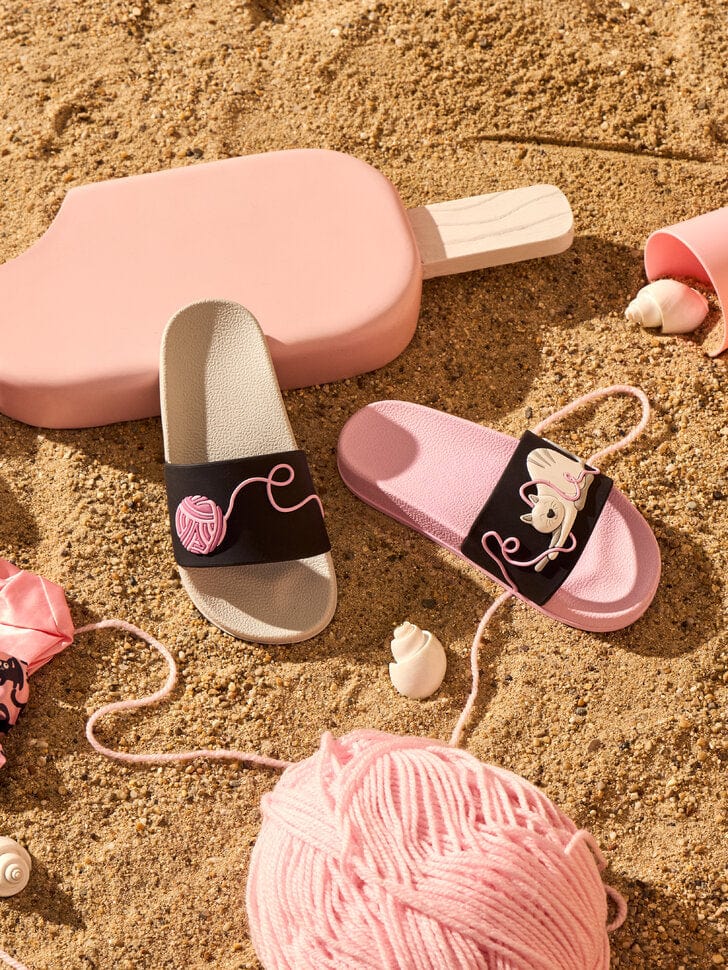 Le Bar a Chaussettes - Claquettes Chat et Pelote de Laine