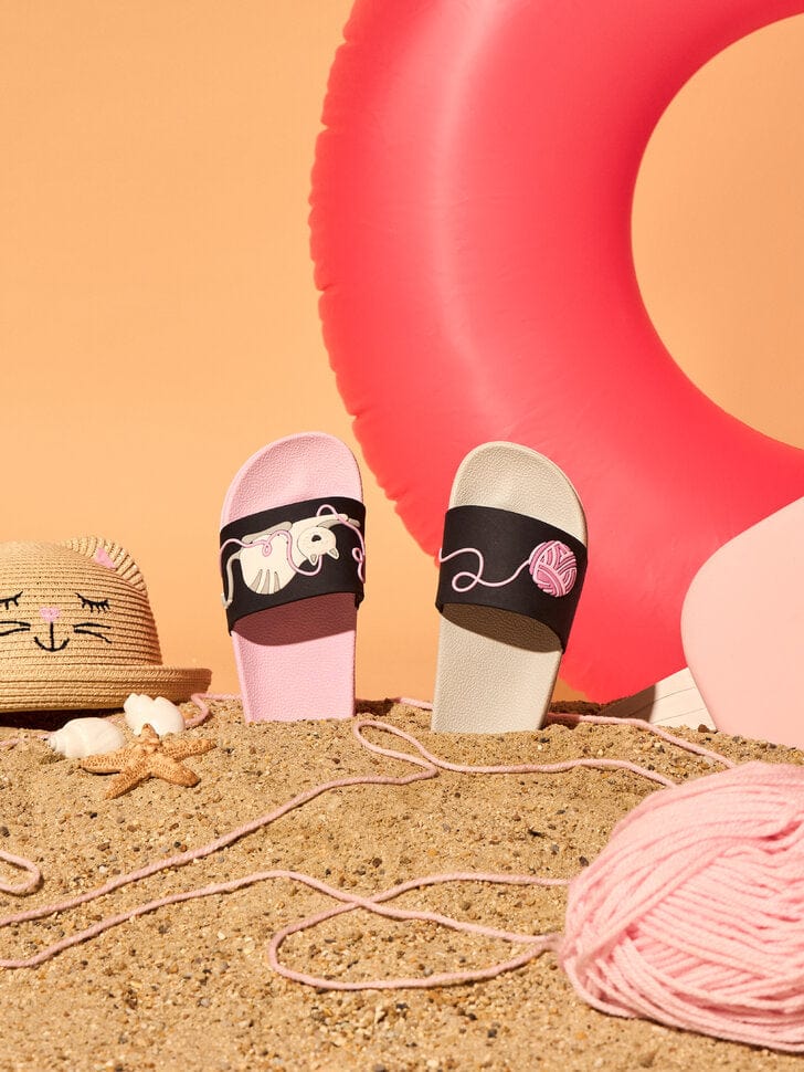 Le Bar a Chaussettes - Claquettes Chat et Pelote de Laine