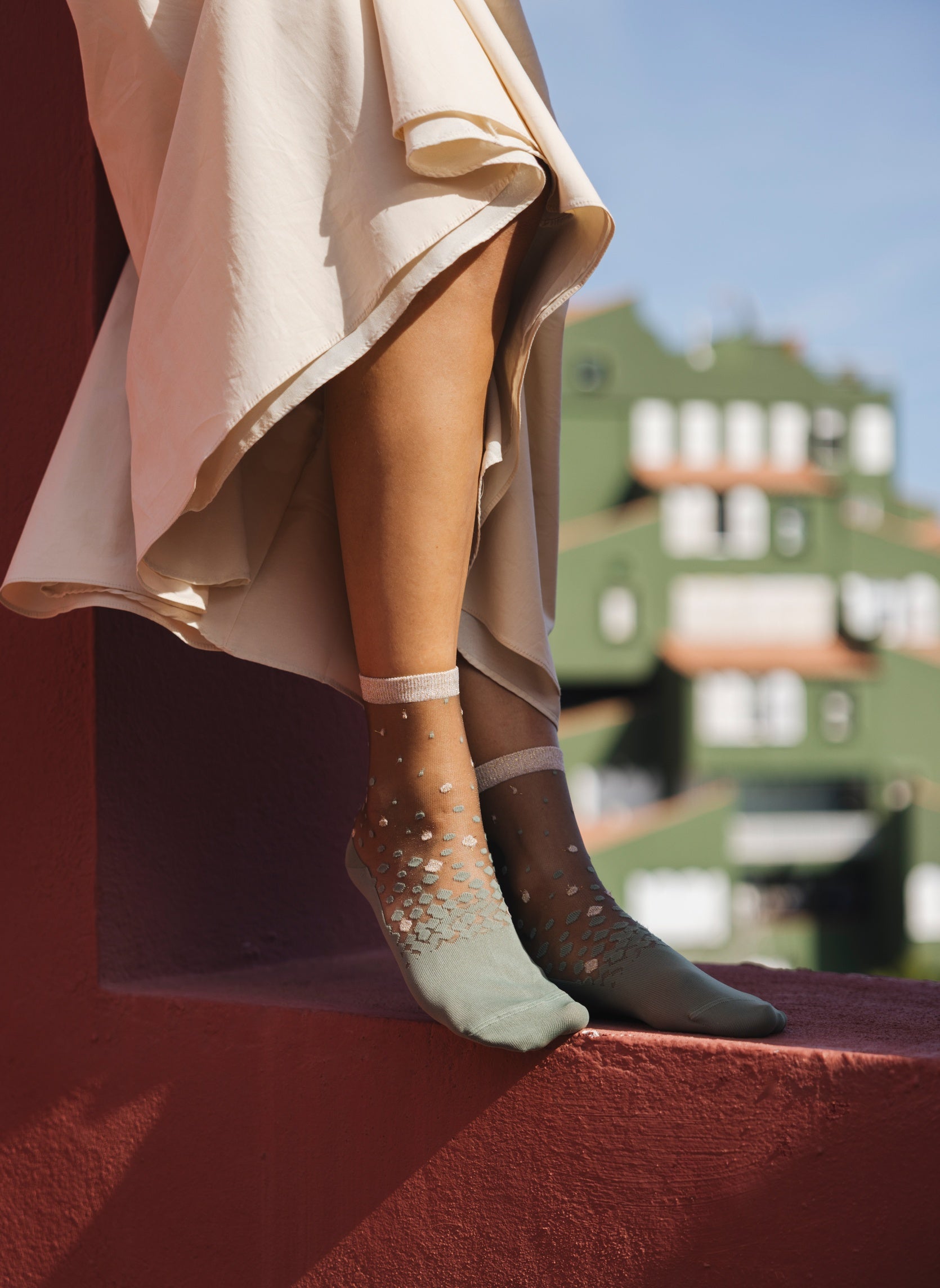 Chaussettes Transparentes à Pois NakaMeguro Champagne - Photo 1