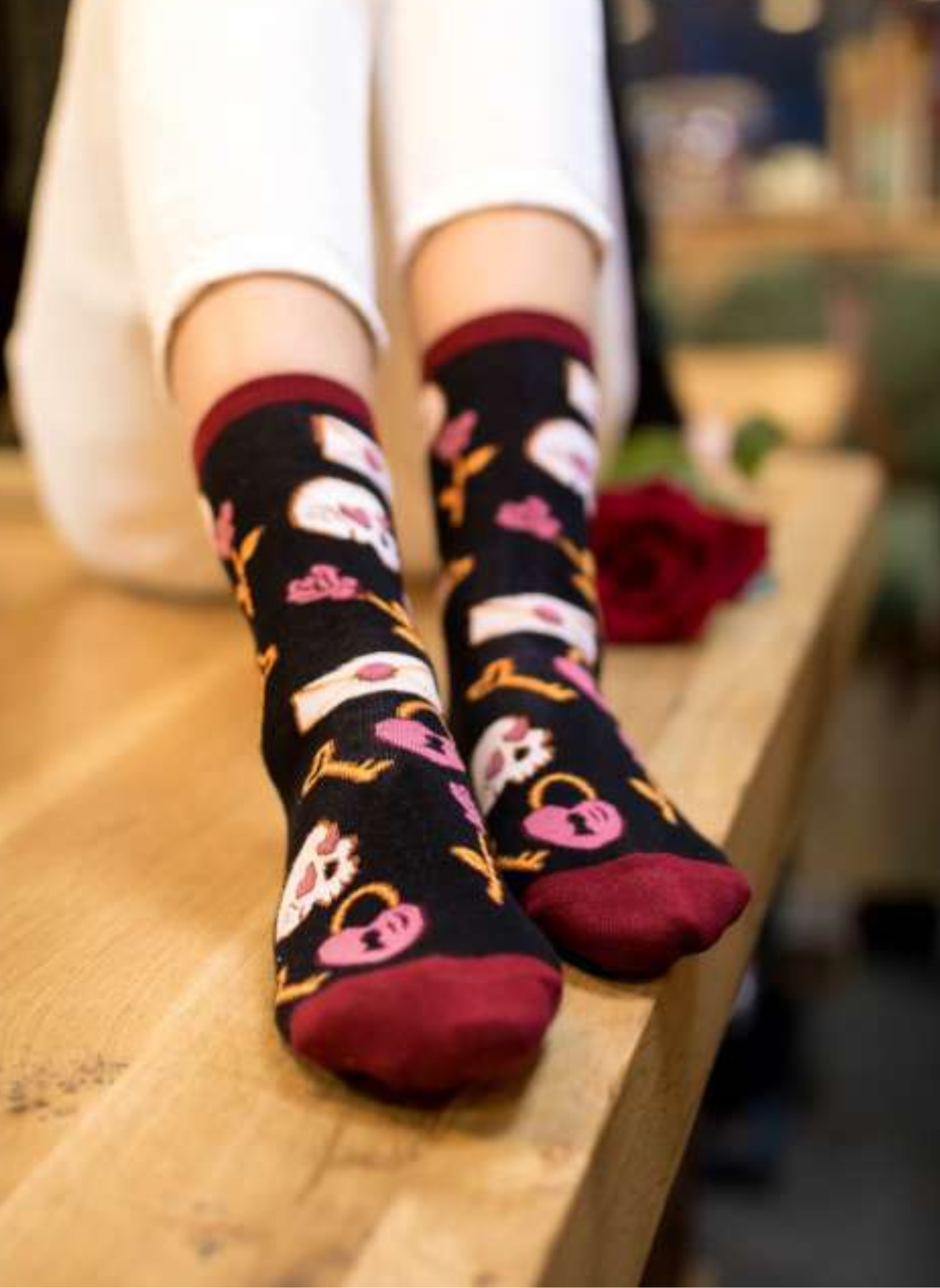 Chaussettes Coton Bio Roses et Têtes de Mort - Noir