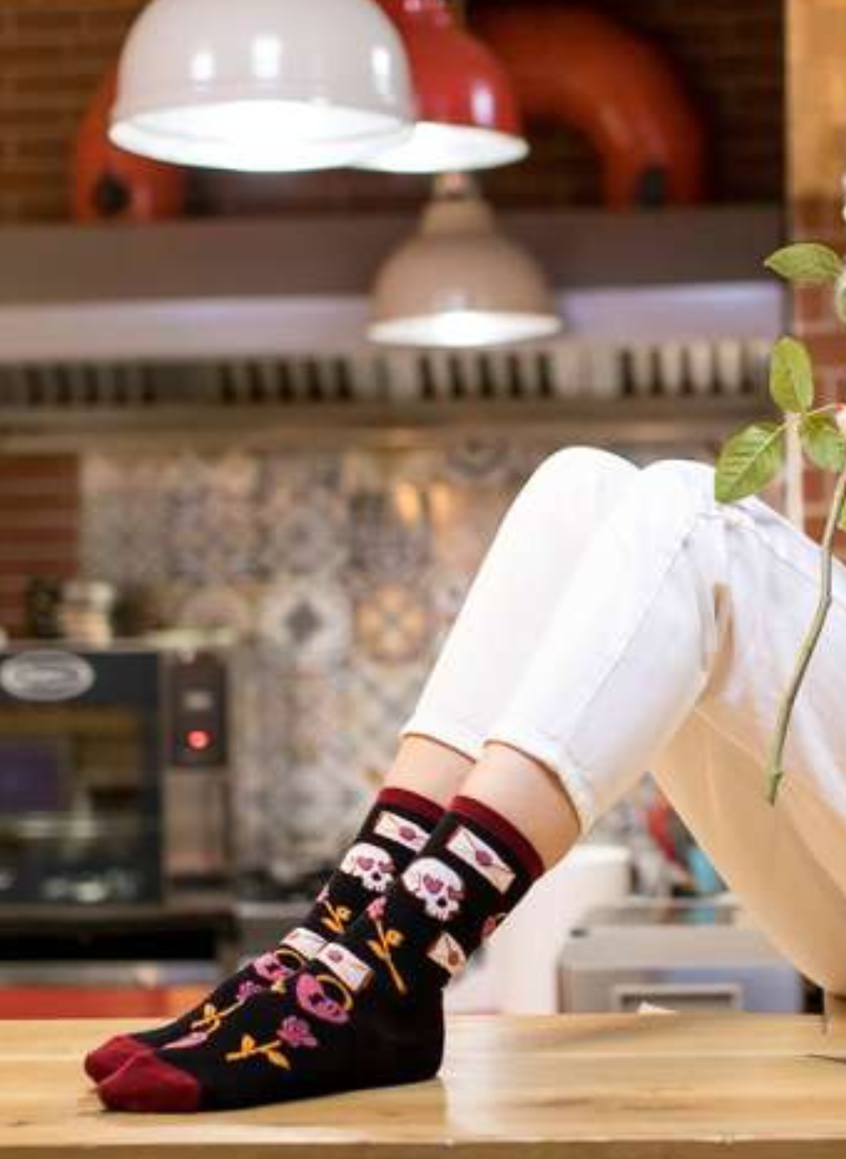 Chaussettes Coton Bio Roses et Têtes de Mort - Noir