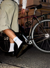 Chaussettes Petite Reine — porté