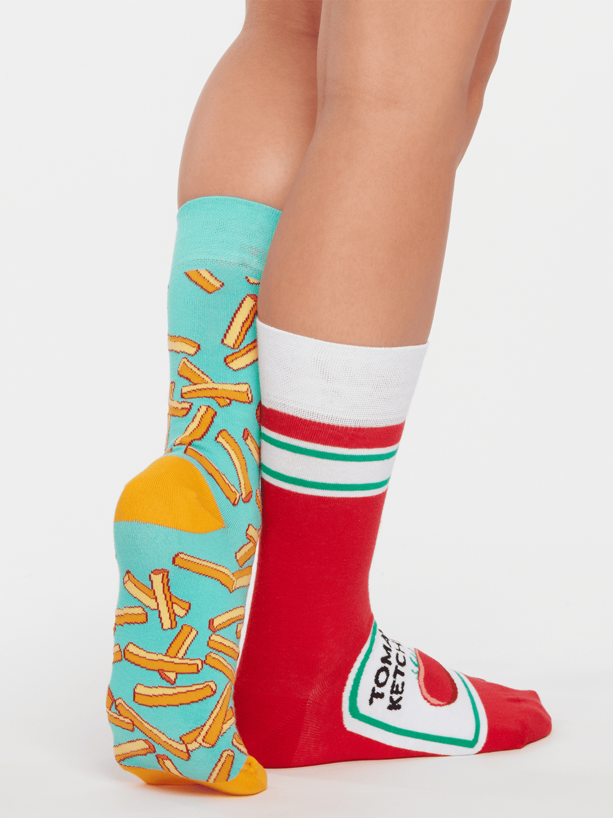 Chaussettes humour “Attachiante jusqu’au bout des pieds”